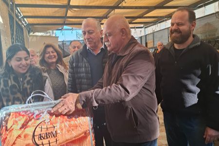 Blanket Distribution Brings Comfort to 100 Families